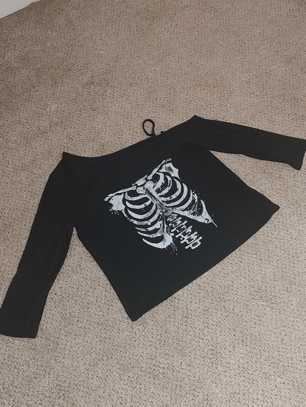 Black Skeleton Graphic Off-Shoulder Women's Top